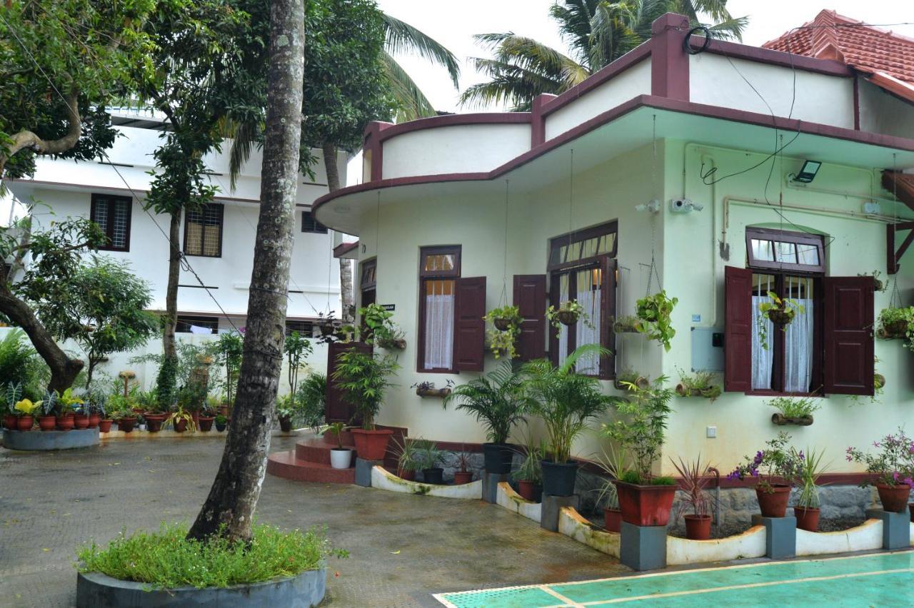 Remasailam Homestay - Thiruvananthapuram , Calm & Blend With Nature Exterior foto